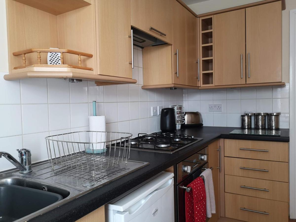 Coastal Escape Deal - 2 Bedroom House -Short Lets & Serviced Accommodation Ngoại thất bức ảnh