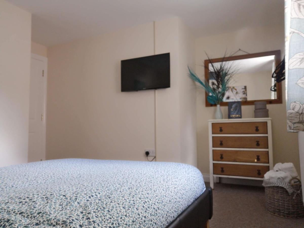 Coastal Escape Deal - 2 Bedroom House -Short Lets & Serviced Accommodation Ngoại thất bức ảnh