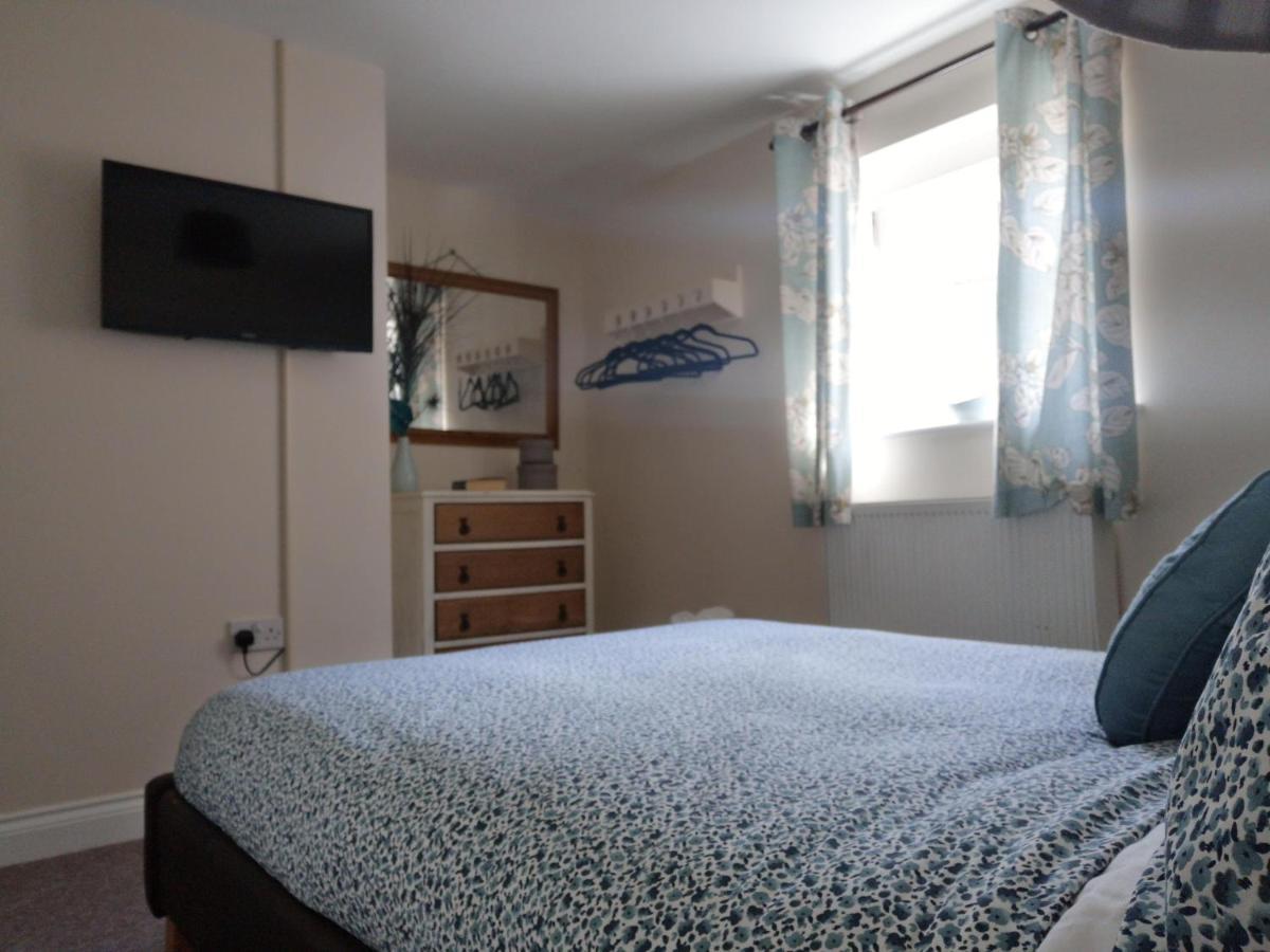 Coastal Escape Deal - 2 Bedroom House -Short Lets & Serviced Accommodation Ngoại thất bức ảnh